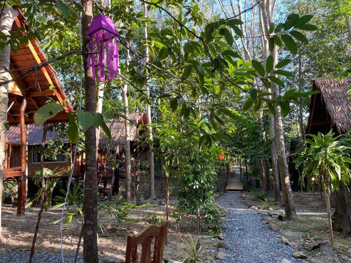 Dahla Lanta Hut Apartment เกาะลันตา ภายนอก รูปภาพ