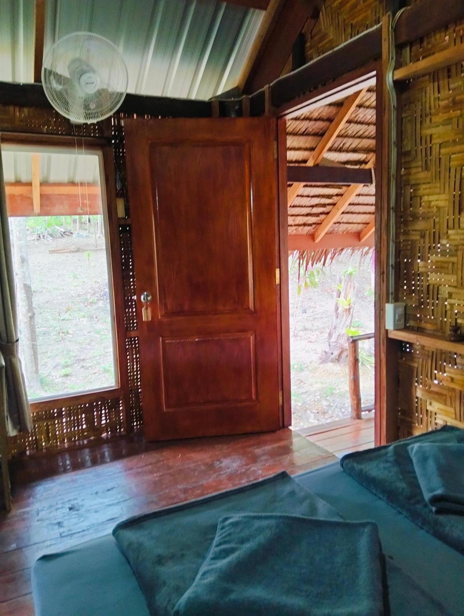Dahla Lanta Hut Apartment เกาะลันตา ภายนอก รูปภาพ
