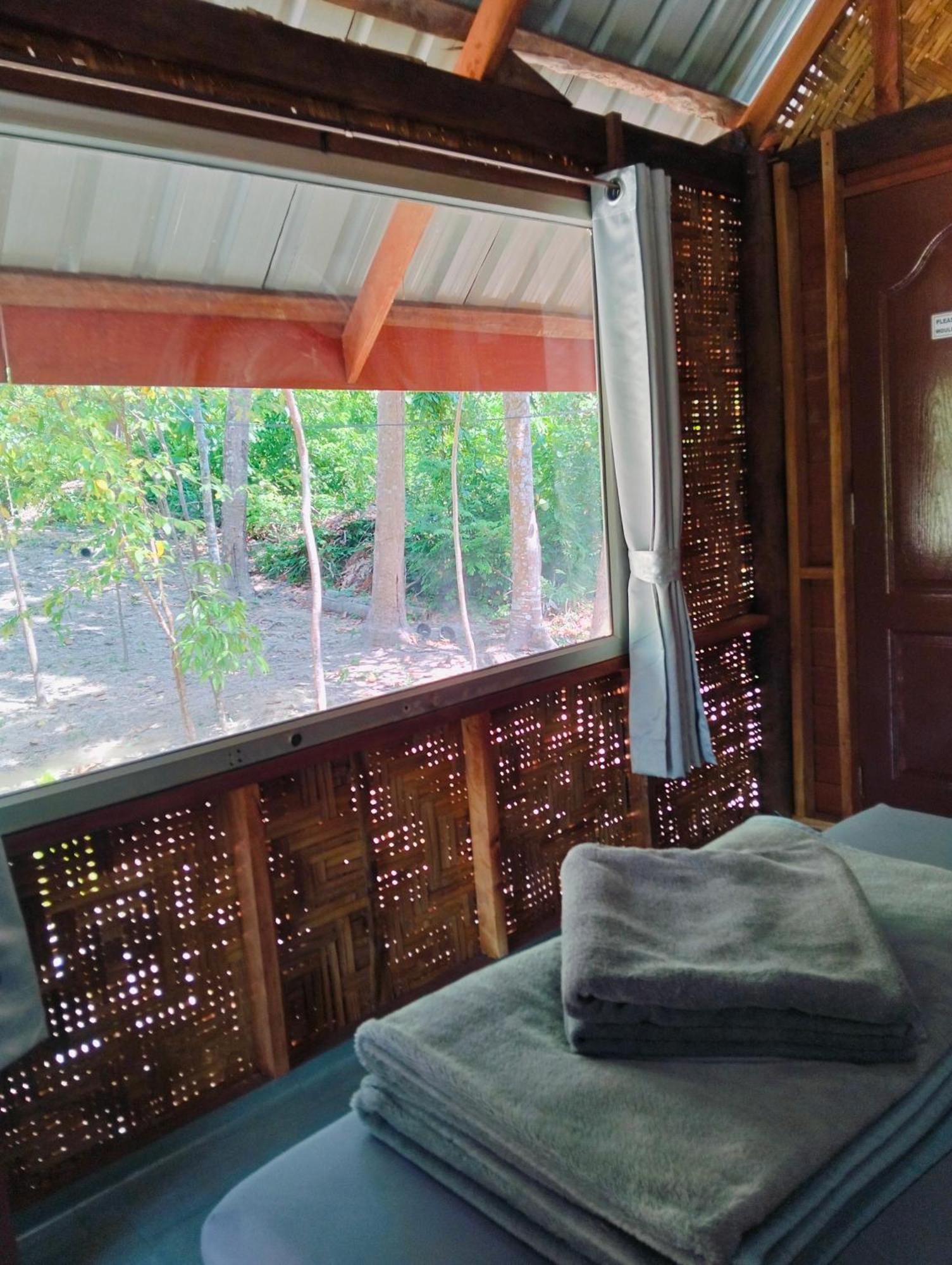 Dahla Lanta Hut Apartment เกาะลันตา ภายนอก รูปภาพ
